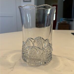 1950s Vintage Pressed Glass Vase – Scalloped Rim – 6”✨